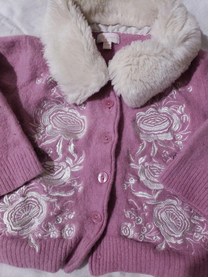 Gilet rose qualité 12 mois 70% laine d'agneau - photo numéro 3