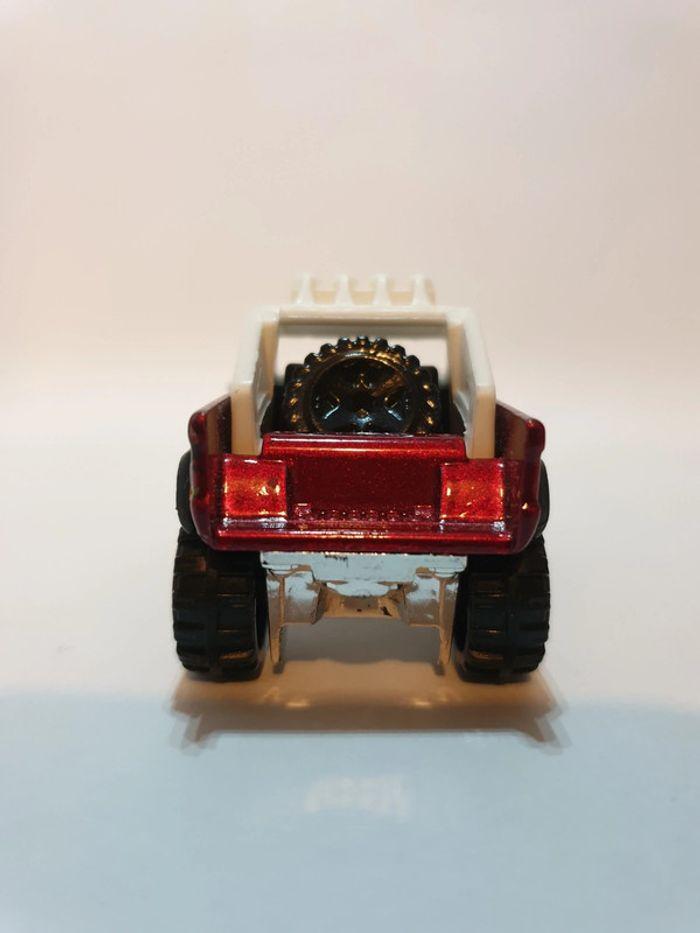 Hot Wheels 2016 Custom Ford Bronco HW Daredevils Bordeau - 1/64 - photo numéro 8