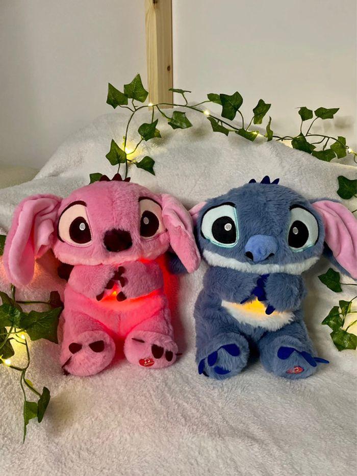 Peluche lumineuse Disney Stitch qui respire - photo numéro 1