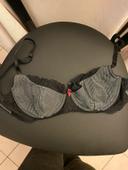 Soutien gorge gris et noir