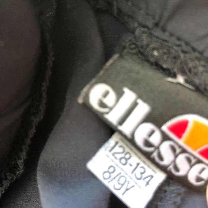 Ensemble Ellesse fille taille 8-9 ans très bon état - photo numéro 10