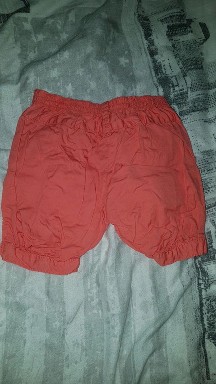 Short kimbaloo 6 mois fille 0€50 -50% dès 2 achetés - photo numéro 4