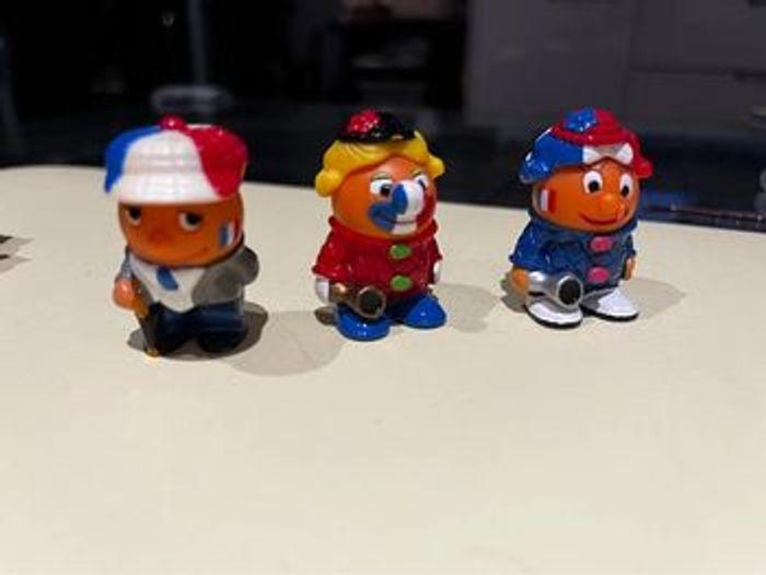 Jouet 11 figurines kinder surprise Fanna d’foot année 2002 - photo numéro 5