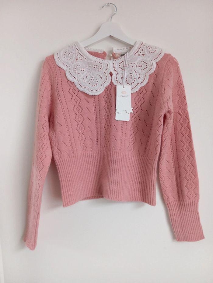 Élégant pull rose col claudine un broderie anglaise - photo numéro 2