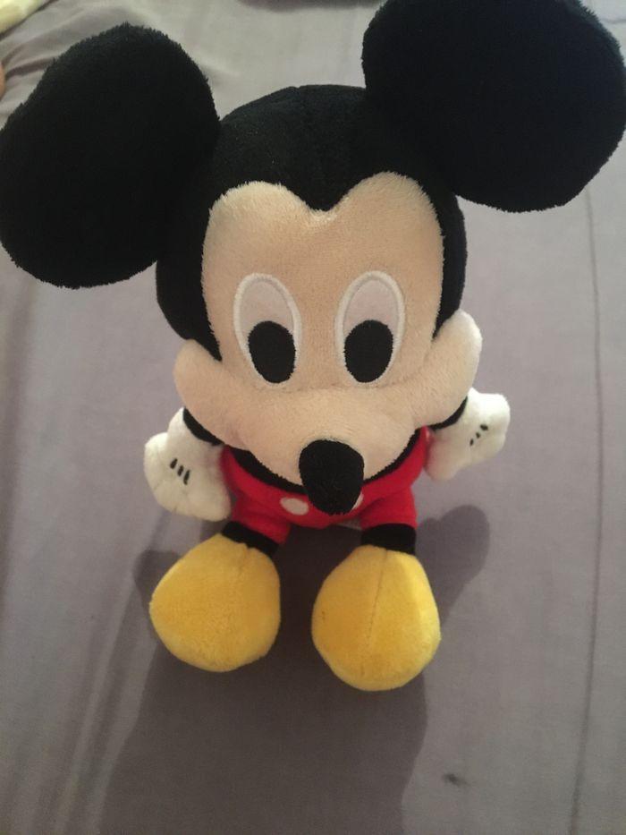 Peluche Mickey Disney - photo numéro 1