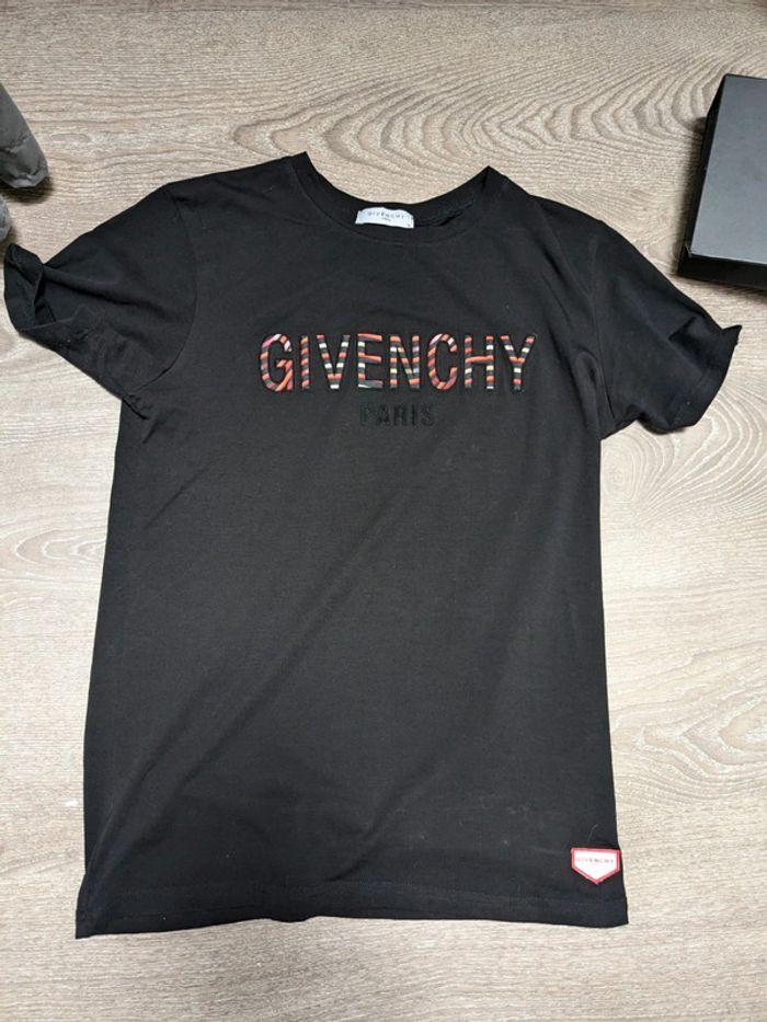 T shirt homme giv*nchy - photo numéro 1