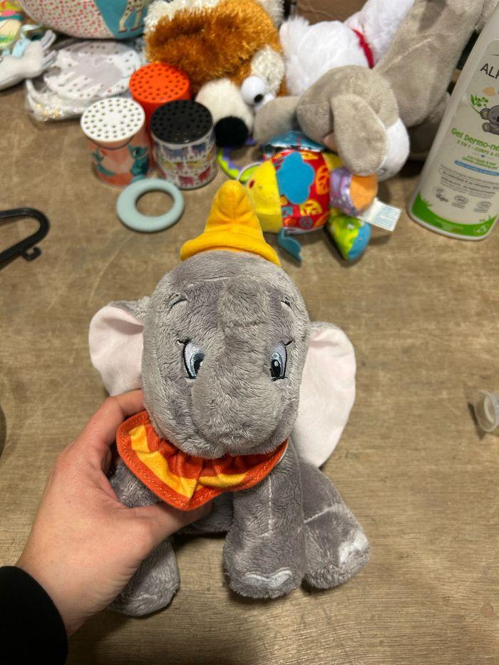 Peluche Dumbo - photo numéro 3