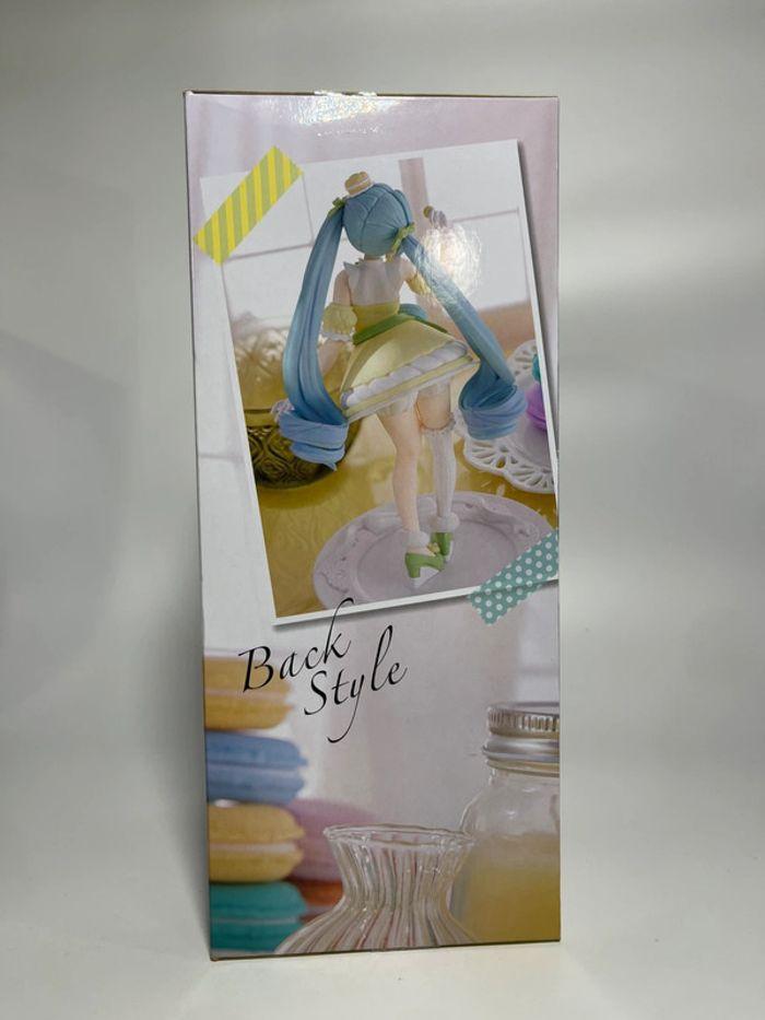 Figurine Hatsune Miku - 22 cm - Macaron Citron - Exceed Sweet Sweets - FuRyu - photo numéro 2