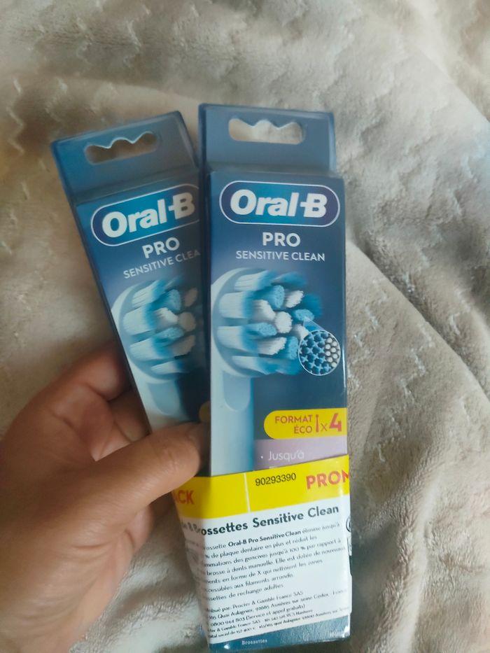 Le 8 brossettes oral b - photo numéro 1