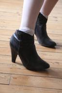 Belles bottines en cuir noir - taille 39