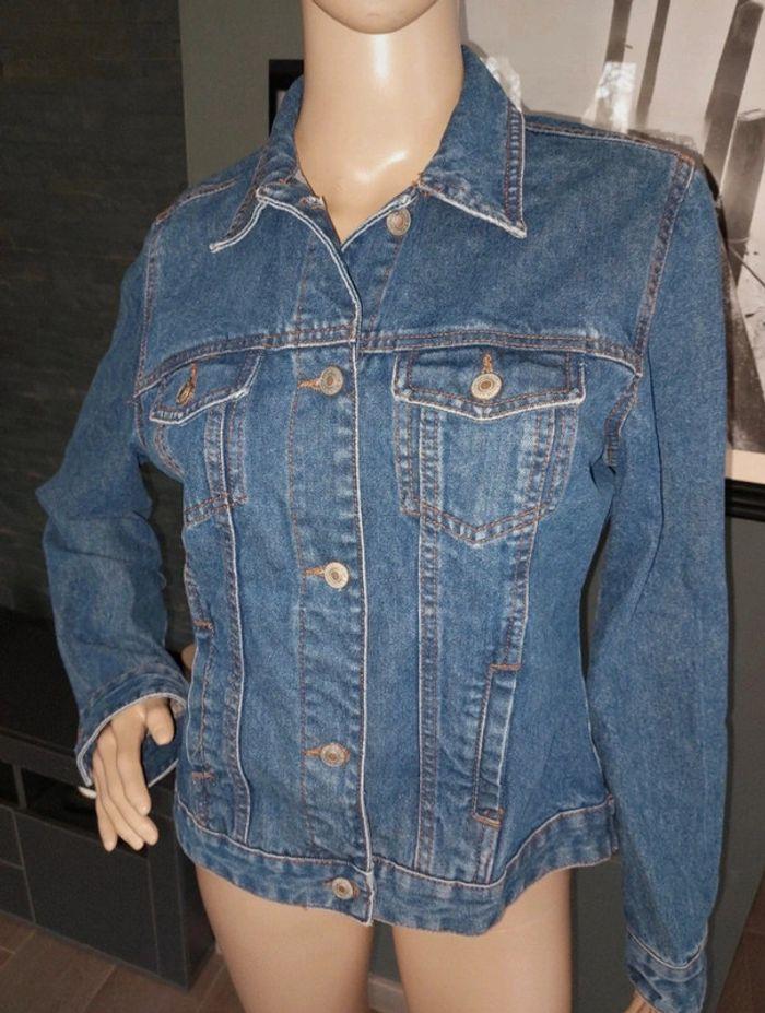 Veste en jean taille 38 - photo numéro 2