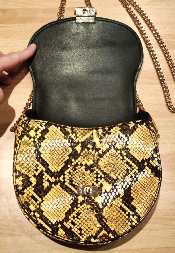 Sac à main bandoulière python moutarde noir MANGO neuf - photo numéro 4