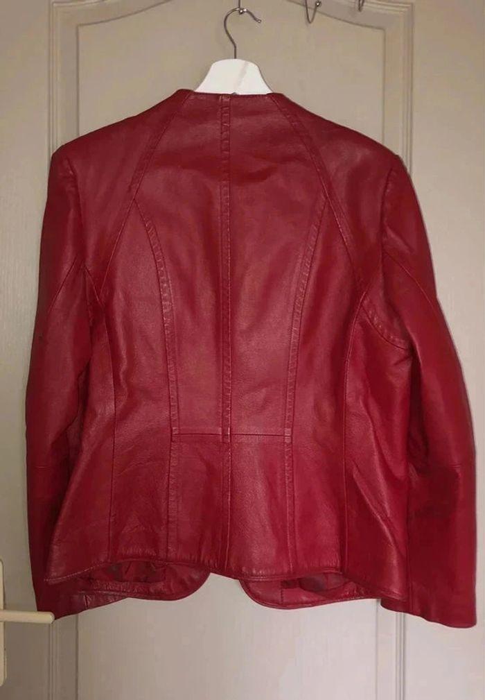 Veste en cuir rouge Vintage Femme Taille 38 - photo numéro 2