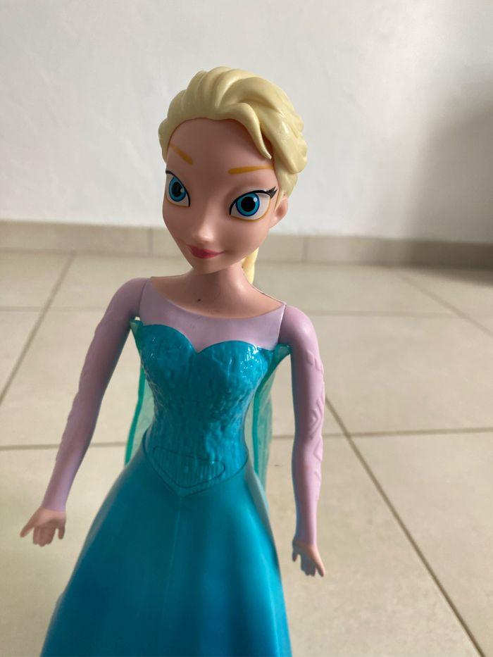 Elsa reine des neiges Disney télécommandée - photo numéro 7