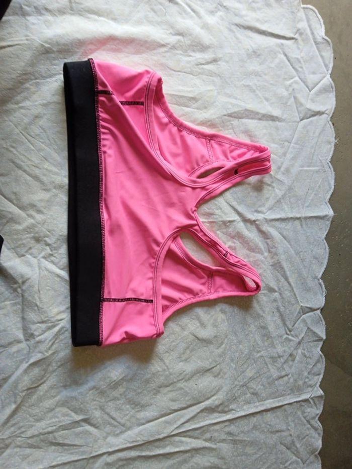 Brassière de sport Rose taille 42 - photo numéro 2