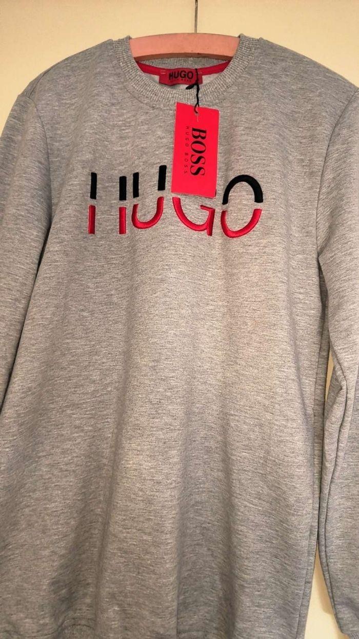 Pull  léger Hugo Boss neuf - photo numéro 1