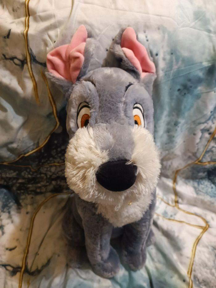 Peluche chien  clochard du Disney la belle et le clochard