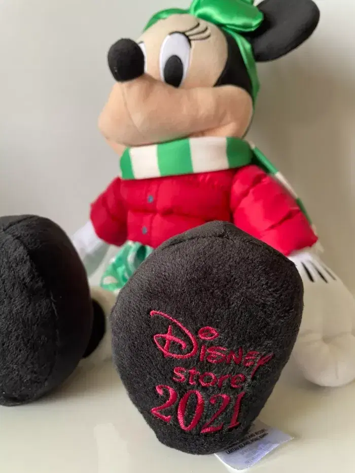 Peluche Disney 2021 - photo numéro 1