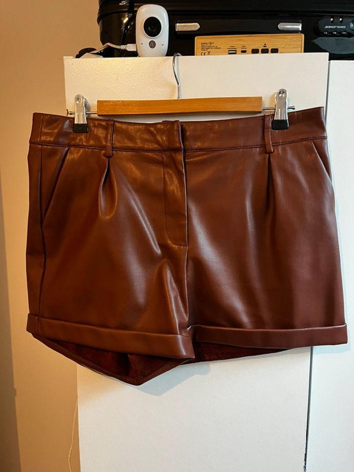 Short simili cuir marron taille 42 Nafnaf - photo numéro 1