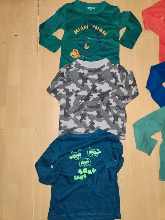 Lot de Tee-shirt manches longues taille 4 ans - photo numéro 3