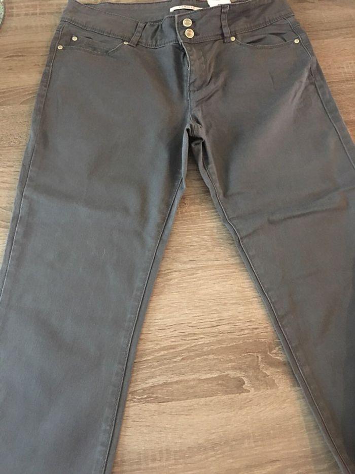 Pantalon gris camaïeu - photo numéro 2