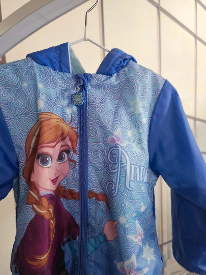 Veste doublée polaire motif Elsa taille 4 ans - photo numéro 3