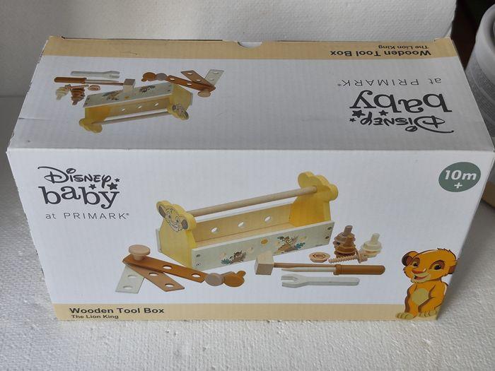 Jouet en bois : Caisse à outils Disney Baby Simba Le Roi Lion - photo numéro 1