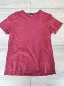 T-shirt Bordeaux pull and Bear