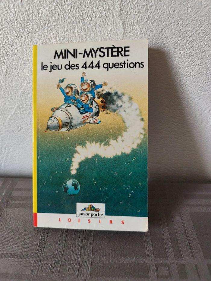 Livre junior mini mystère le jeu de 444 questions - photo numéro 1