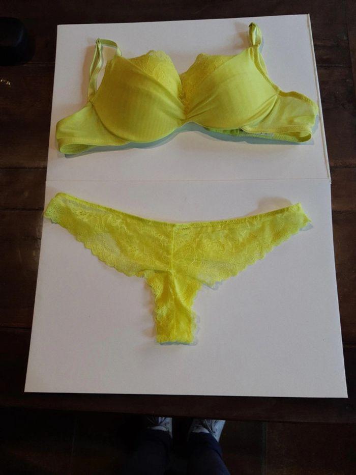 Soutien-gorge Jennyfer jaune fluo - photo numéro 13