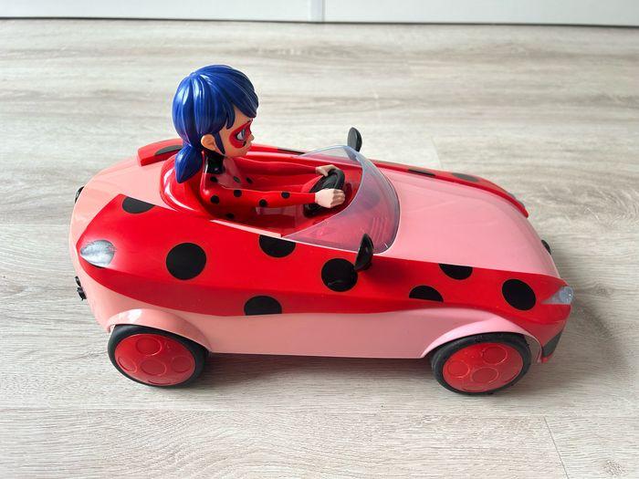 Voiture télécommandée miraculous ladybug - photo numéro 3