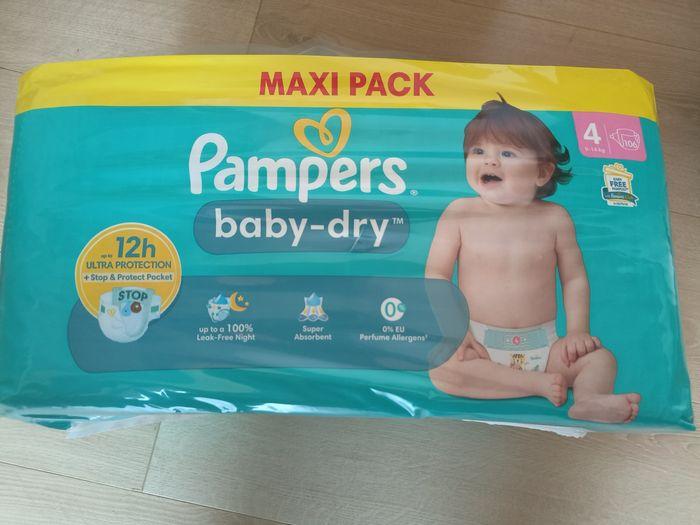 Maxi pack Pampers baby dry taille 4