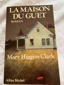 Livre mary higgings Clark la maison du guet