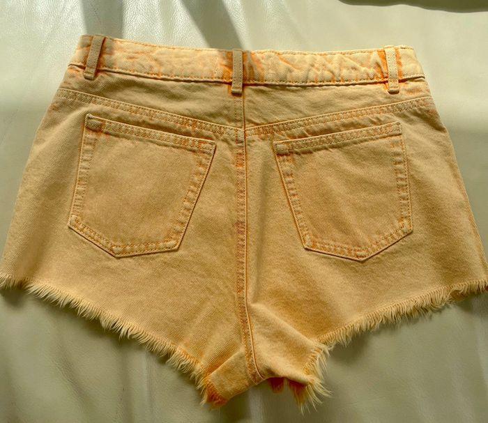 Joli short en jean orange taille haute 100 pour cent coton taille 38 état neuf - photo numéro 13