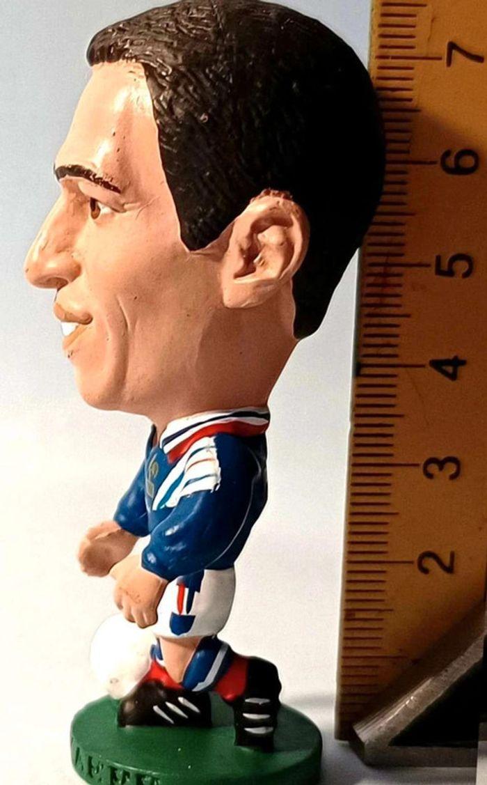 Figurine  jouet  Youri Djorkaeff équipe  de  france  96 Corinthian Prostars - photo numéro 3