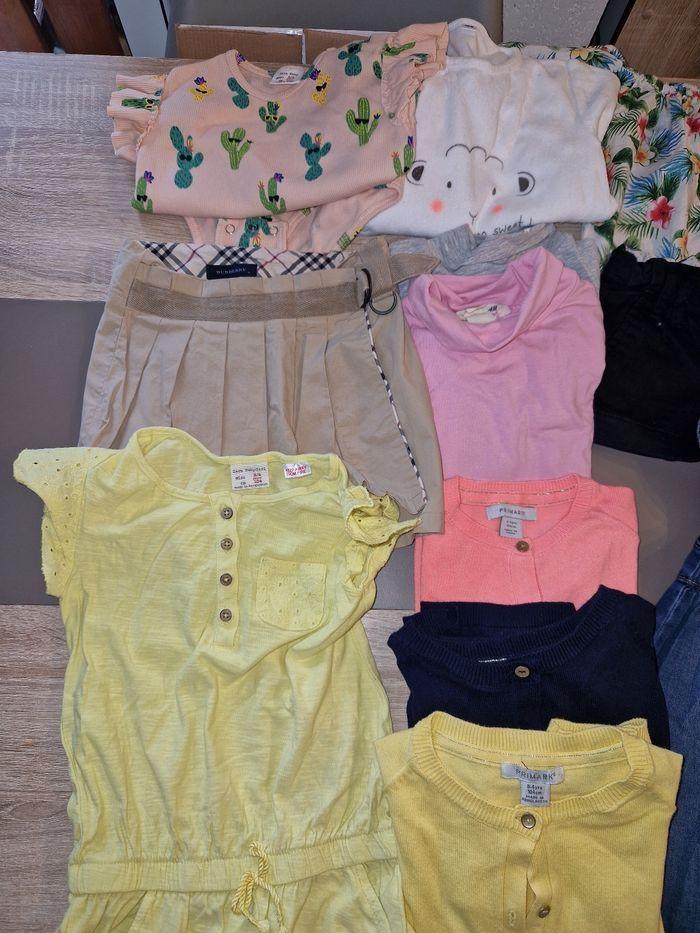 Lot vêtements 3/4 ans 105 cm - photo numéro 2