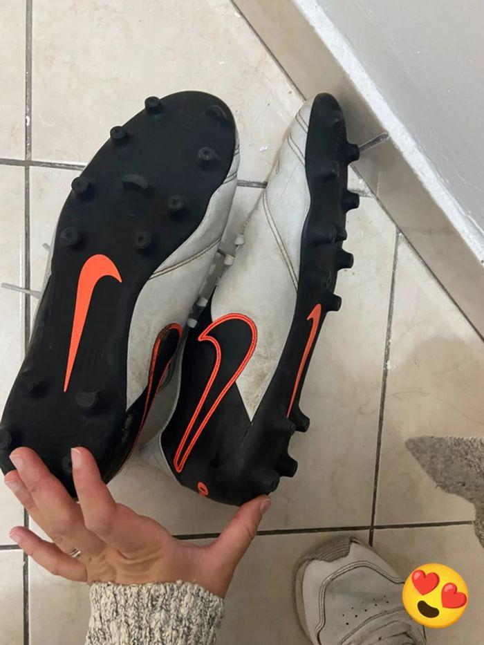 👨🏻Crampons Nike  tiempo 46 bon état 👨🏻 - photo numéro 3