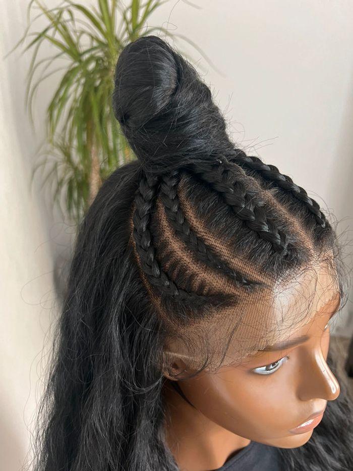 Perruque ondulée classe lace front avec des tresses - photo numéro 12