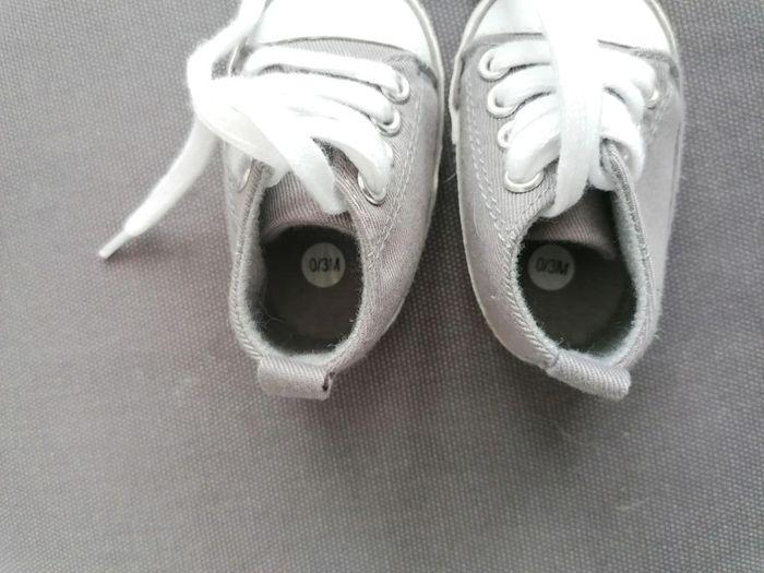 Chaussures basket bébé garçon avec lacets neuf - photo numéro 3