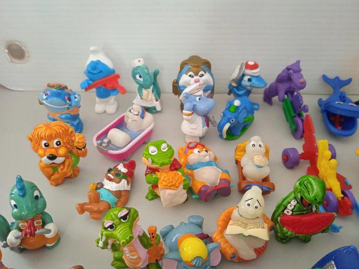 120 figurines/jouets kinder - photo numéro 3