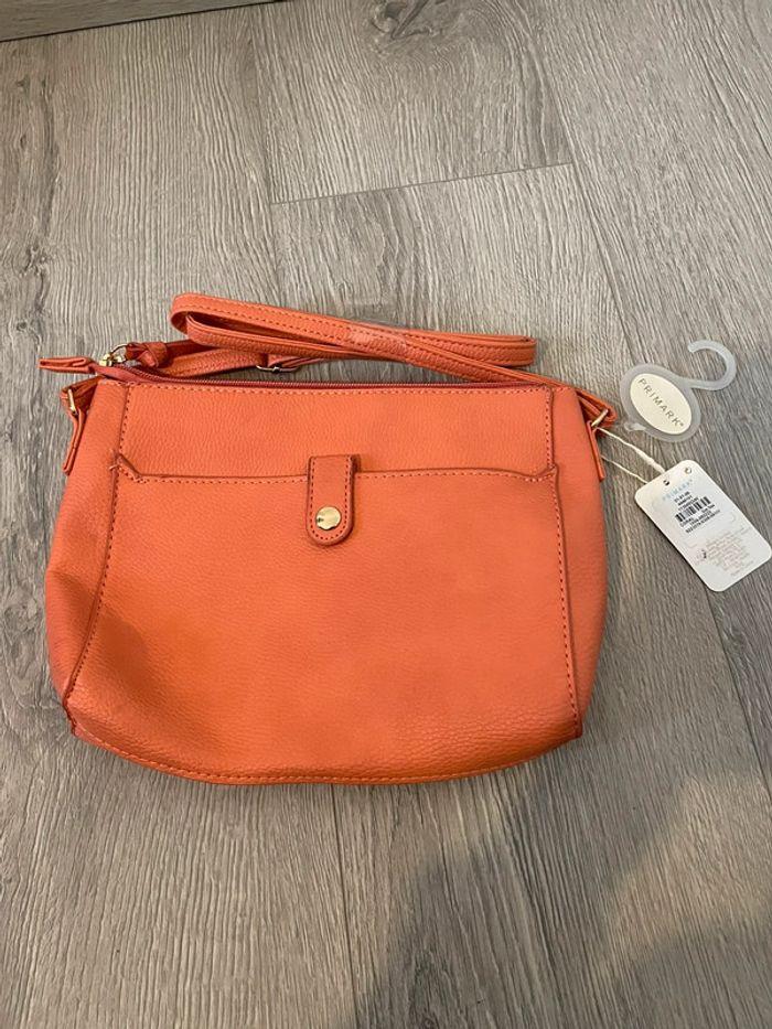 Sac bandoulière corail effet crocodile corail neuf primark - photo numéro 5