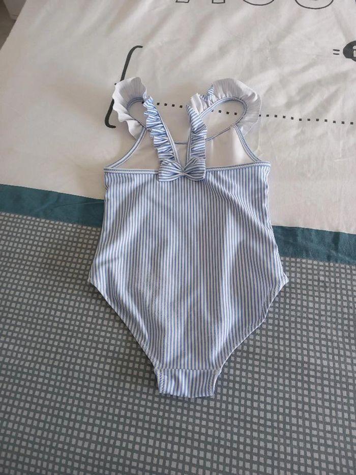 Vends Maillot 1 pièce - photo numéro 2