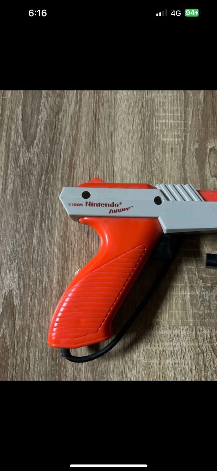 Manette Nintendo zapper NES authentique made in Japan, très bon état - photo numéro 2