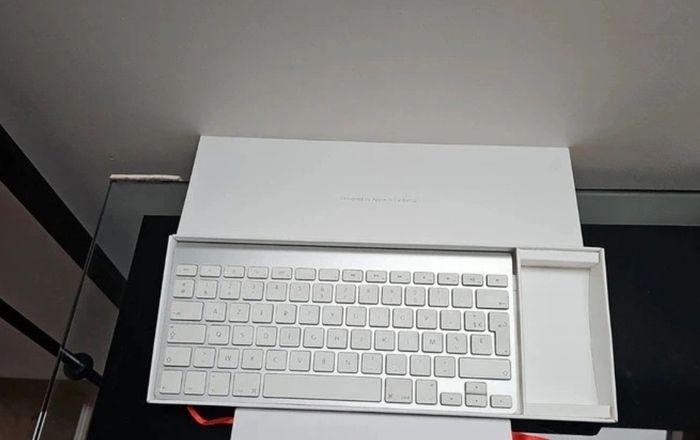 Clavier apple - photo numéro 1