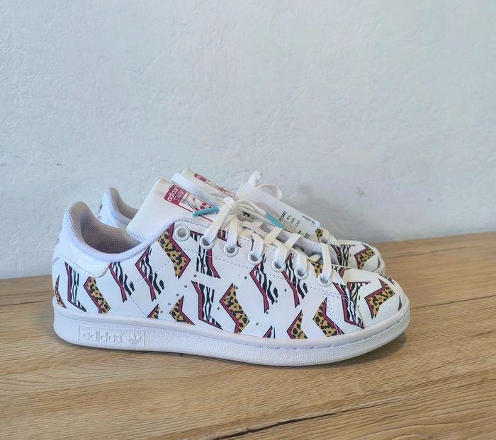 Basket mixte adidas Stan Smith à motifs pointure 40 neuves avec étiquette - photo numéro 3