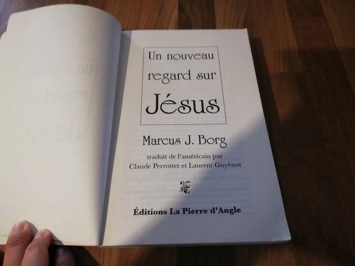 Livre "un nouveau regard sur jésus" - photo numéro 5