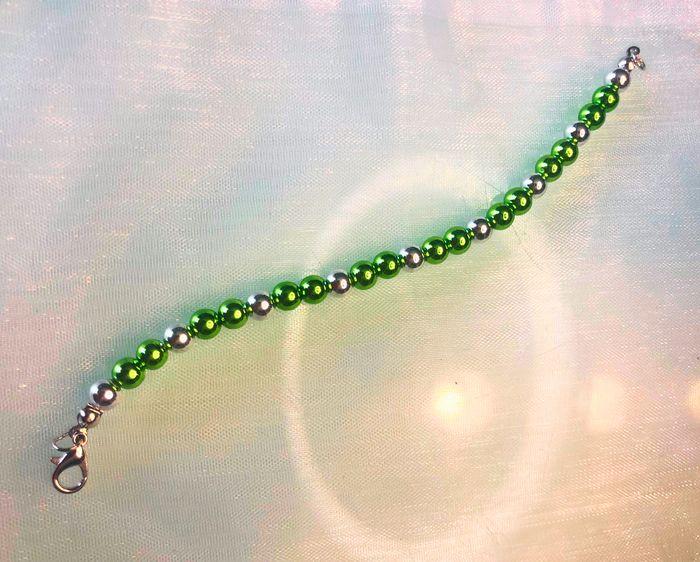 Bracelet avec perles 6mm – Vert et Argent - photo numéro 3