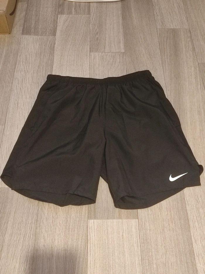 Short Nike de boxe / fit noir dri-fit taille s - photo numéro 1