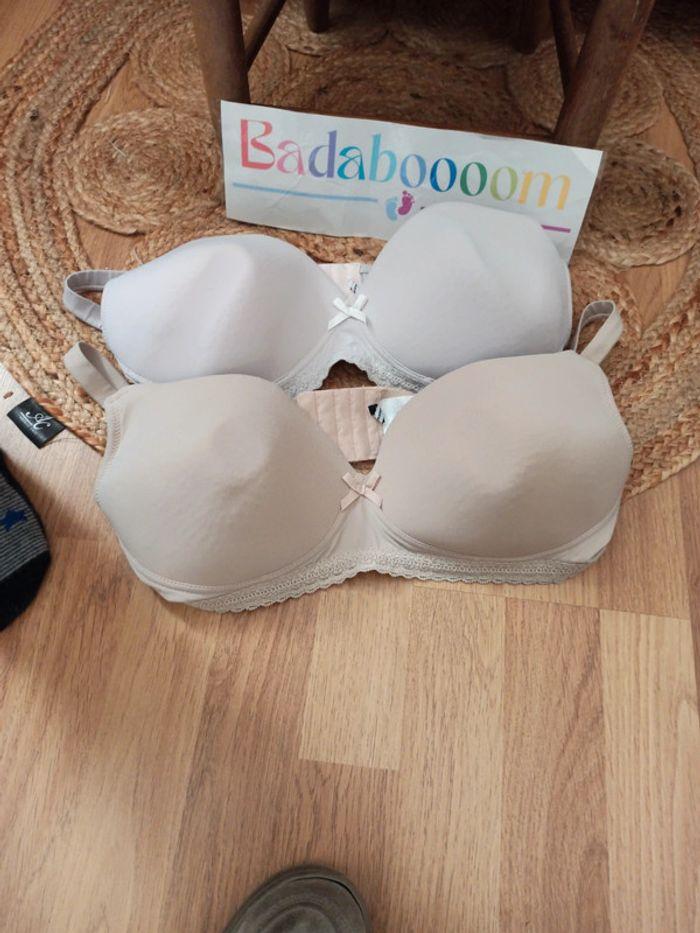 Lot 2 soutien gorge allaitement 105D tbe - photo numéro 2