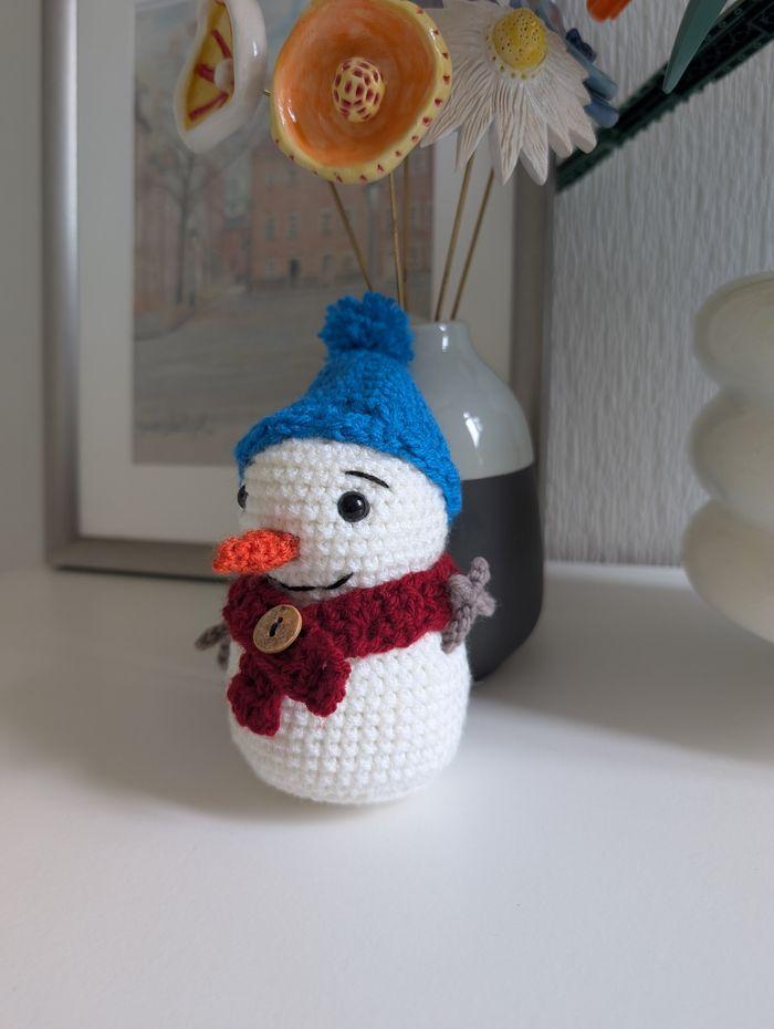 Bonhomme de neige au crochet - photo numéro 2